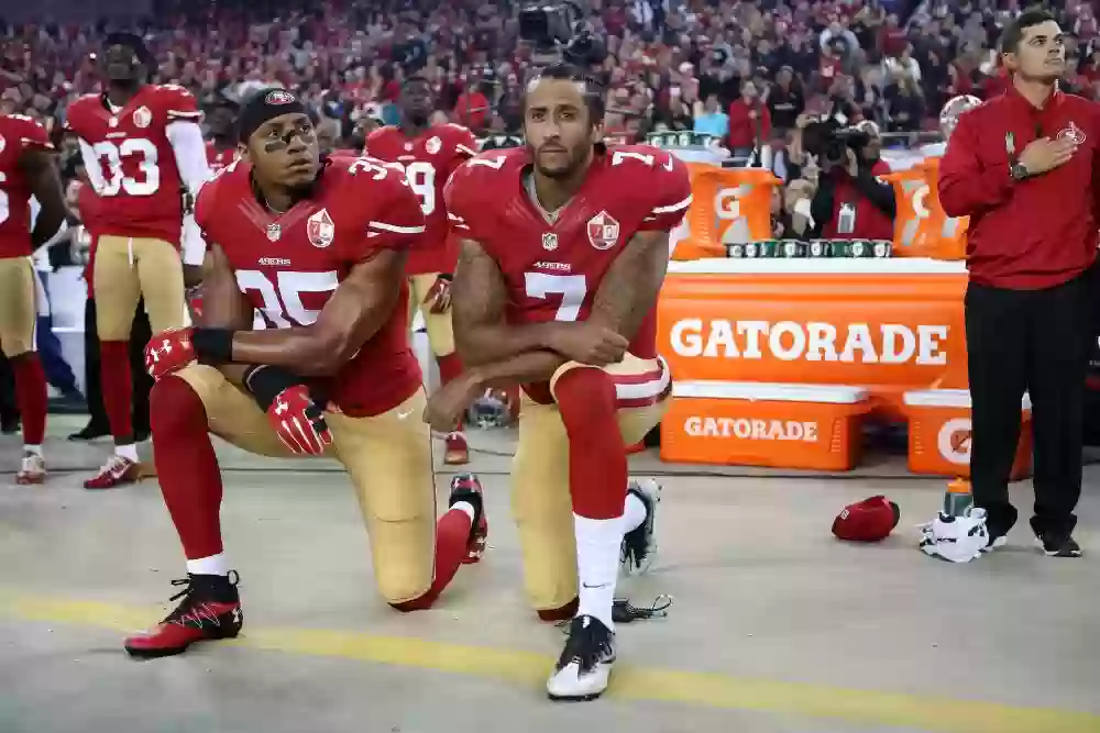 Colin Kaepernick protests police violence and murder against blacks in America.