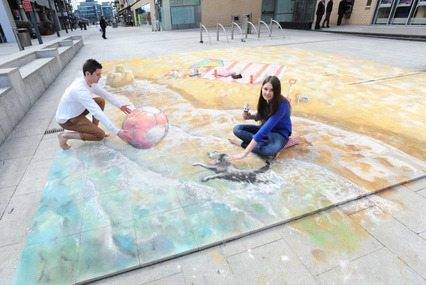 3D street artist marks launch of new Vodafone plans