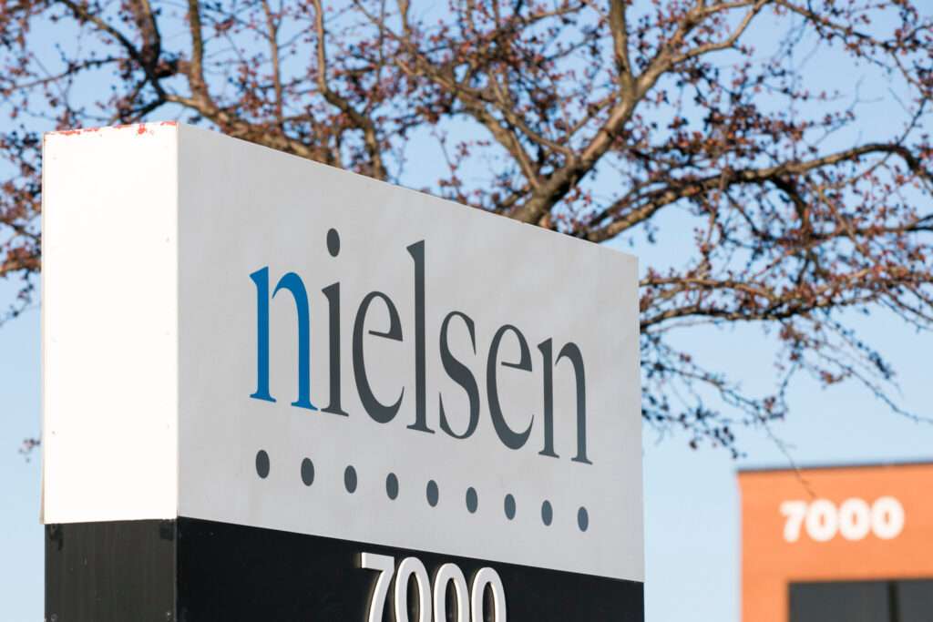 Nielsen TV Report Giant